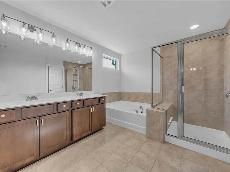 1121 Carlisle Pl — Photo 36