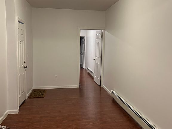 5th image of 380 Knickerbocker Ave #3L