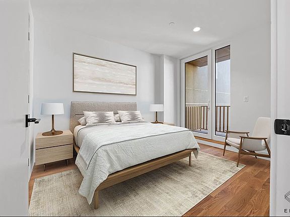 5th image of 807 Washington Ave #18