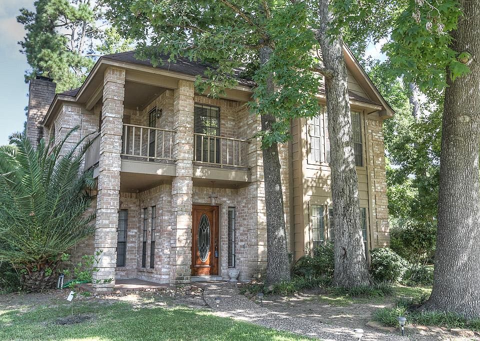 1st image of 20039 Pine Wind Dr