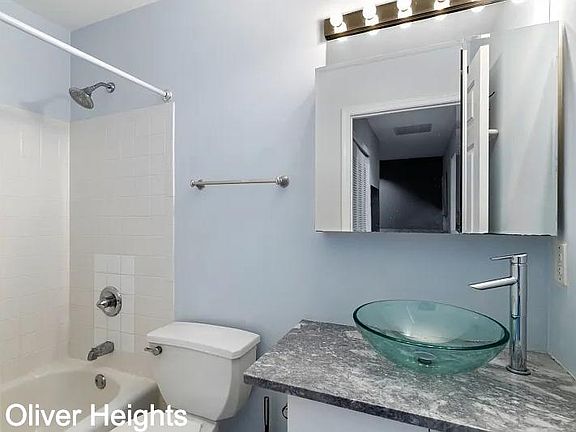 4th image of 2336 Oliver Ct