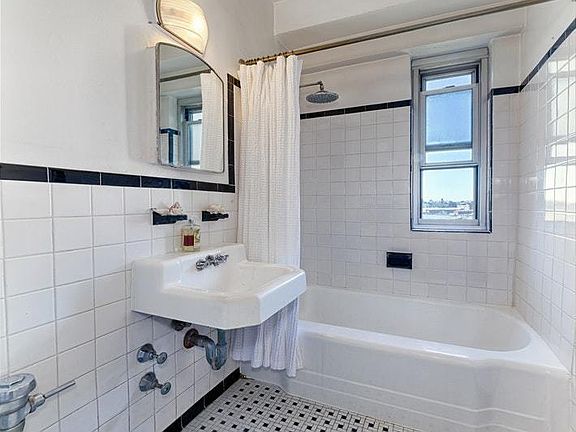 5th image of 473 Fdr Dr APT K1803