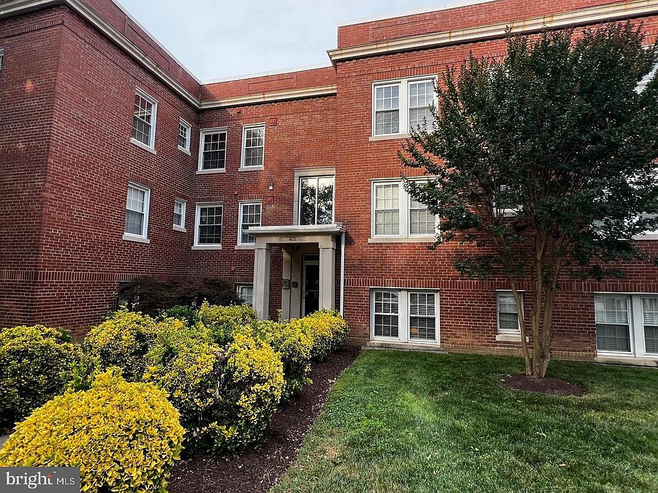 1st image of 401 Commonwealth Ave #10B