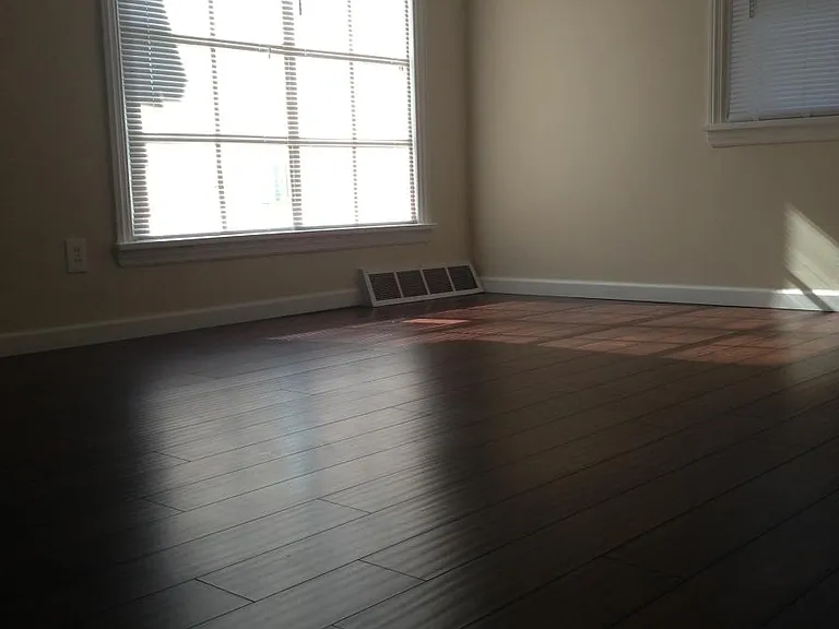 2285 S Taylor Rd — Photo 3