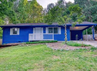 11 Wayland Cir NW, Cartersville, GA 30120