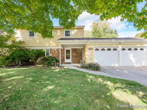3107 Willow Creek Dr SW, Grandville, MI 49418