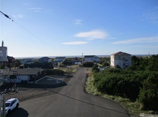 806 Lipari Pl, Ocean Shores, WA 98569