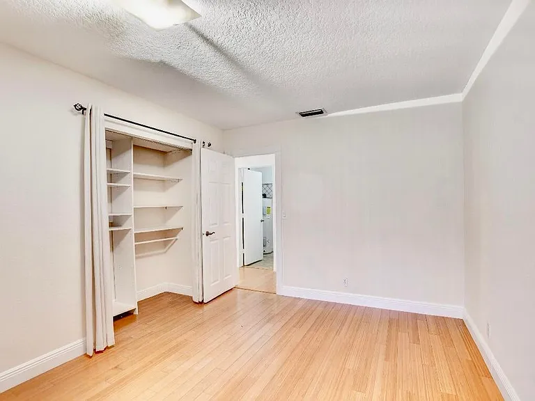 17768 Maplewood Dr — Photo 27