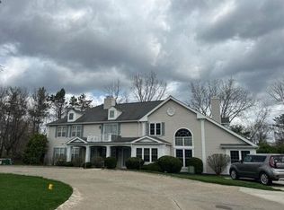 23542 Grist Mill Ct #4, Olmsted Falls, OH