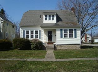 75 Ruth St, Geneva, OH 44041