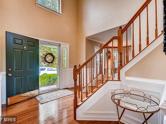 4th image of 407 Viola Ct
