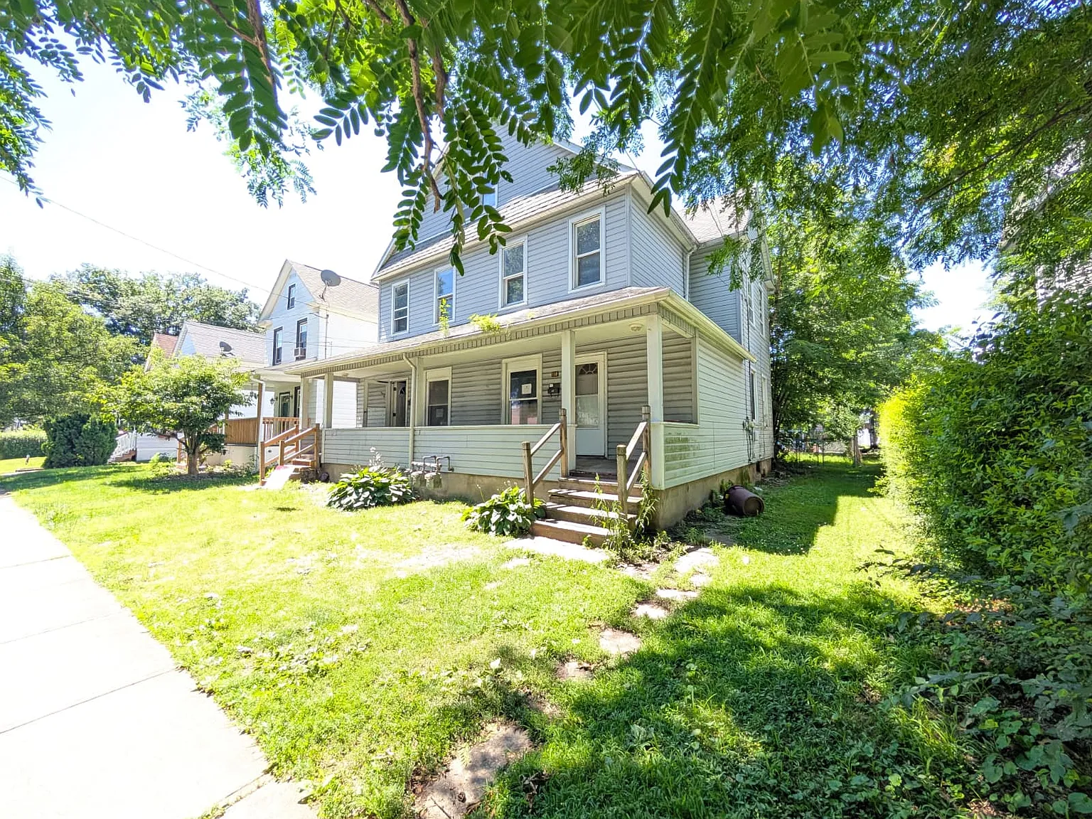3 bed, $1,395 — Photo 1