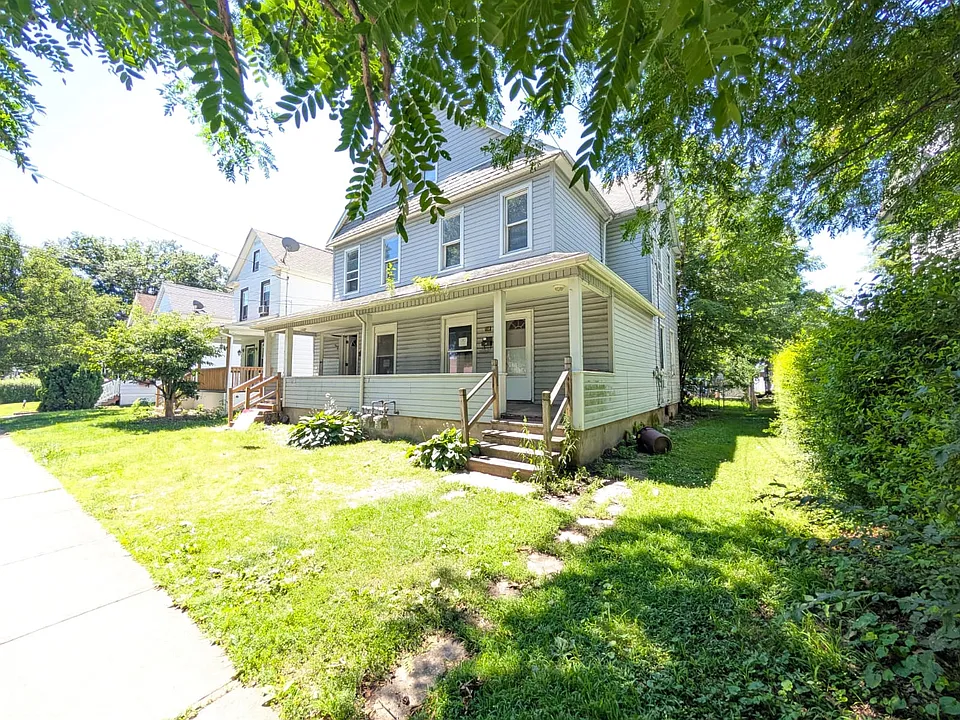 118 Division St