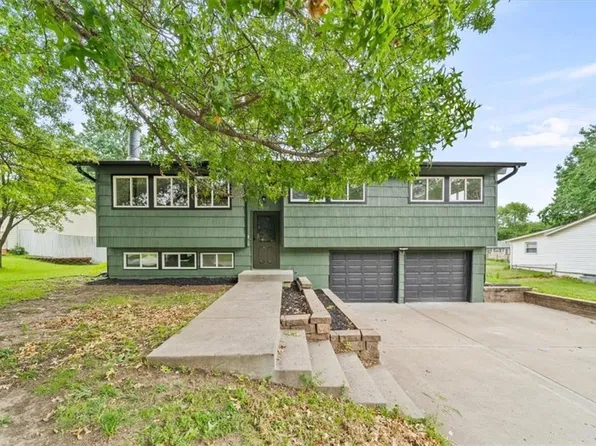 6707 N Flora Ave, Gladstone, MO 64118