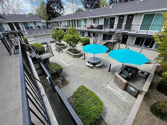 3rd image of 3990 Hamilton Ave #7710