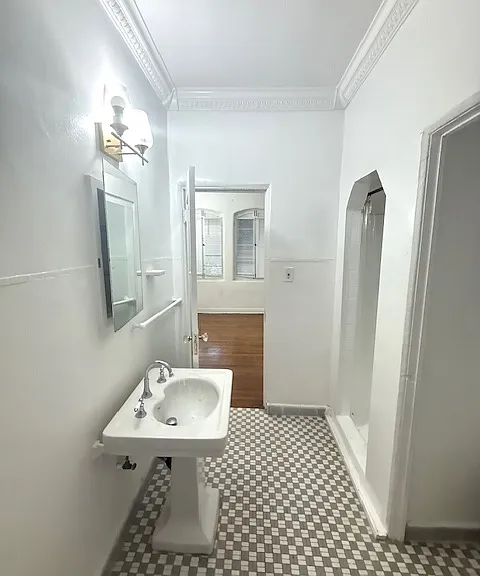 6626 Franklin Ave #303 — Photo 21