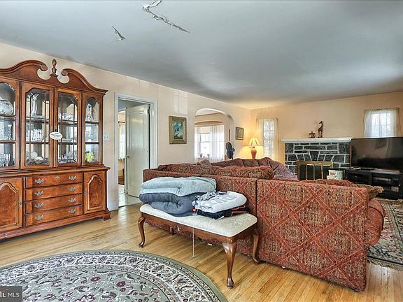 4th image of 29 Welty Ave