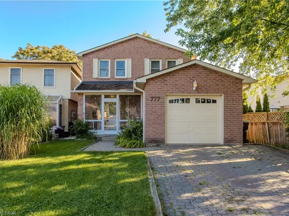 777 Inverhouse Dr, Mississauga, ON L5J 2X9