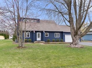 55 Clarece Trl, Somonauk, IL 60552