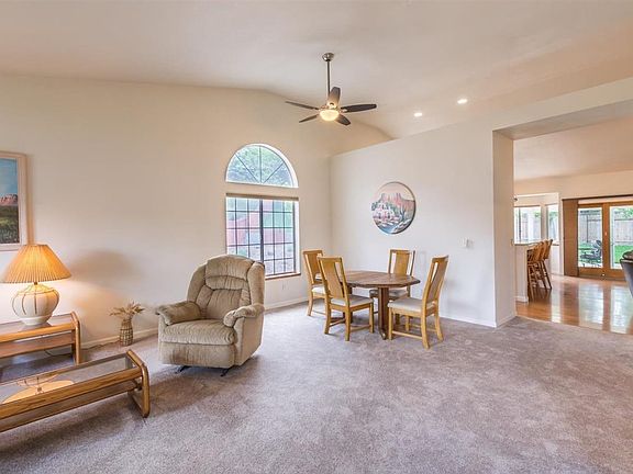 4th image of 2818 Tems Ct