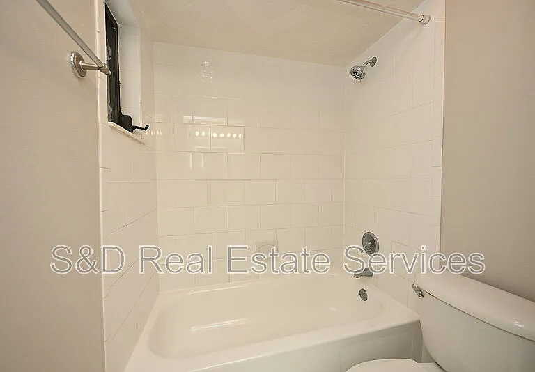 1808 Village Ct — Photo 26