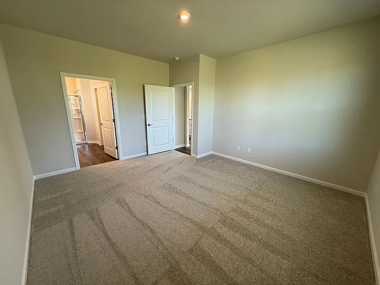 749 Count Fleet Ct — Photo 15