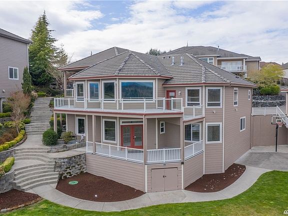 2nd image of 15821 136th Avenue Ct E