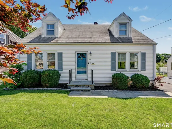 21 Victory Ct, Norwalk, CT 06855