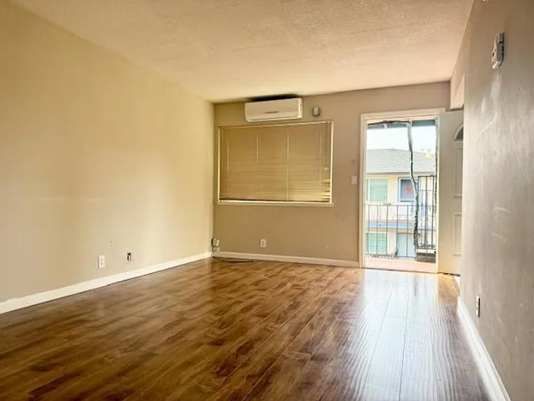 5047 Lapa Dr #3 — Photo 2