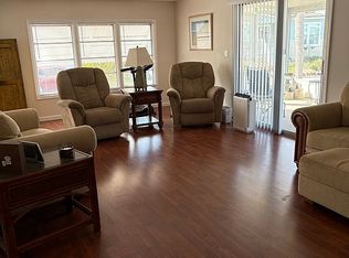 126 Camellia St, Nokomis, FL 34275