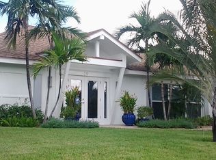 29 Sabal Island Dr, Ocean Ridge, FL 33435