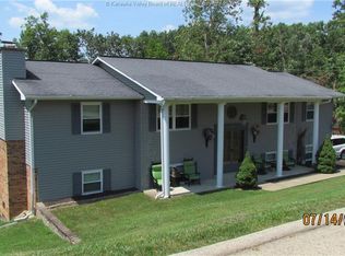 26 Bridlewood Rd, Charleston, WV 25314