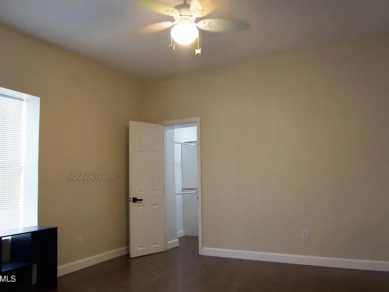 9401 Pavo Ln — Photo 34