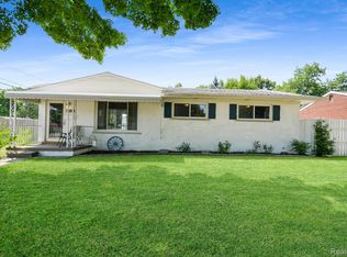 4826 Reader Dr, Warren, MI 48092