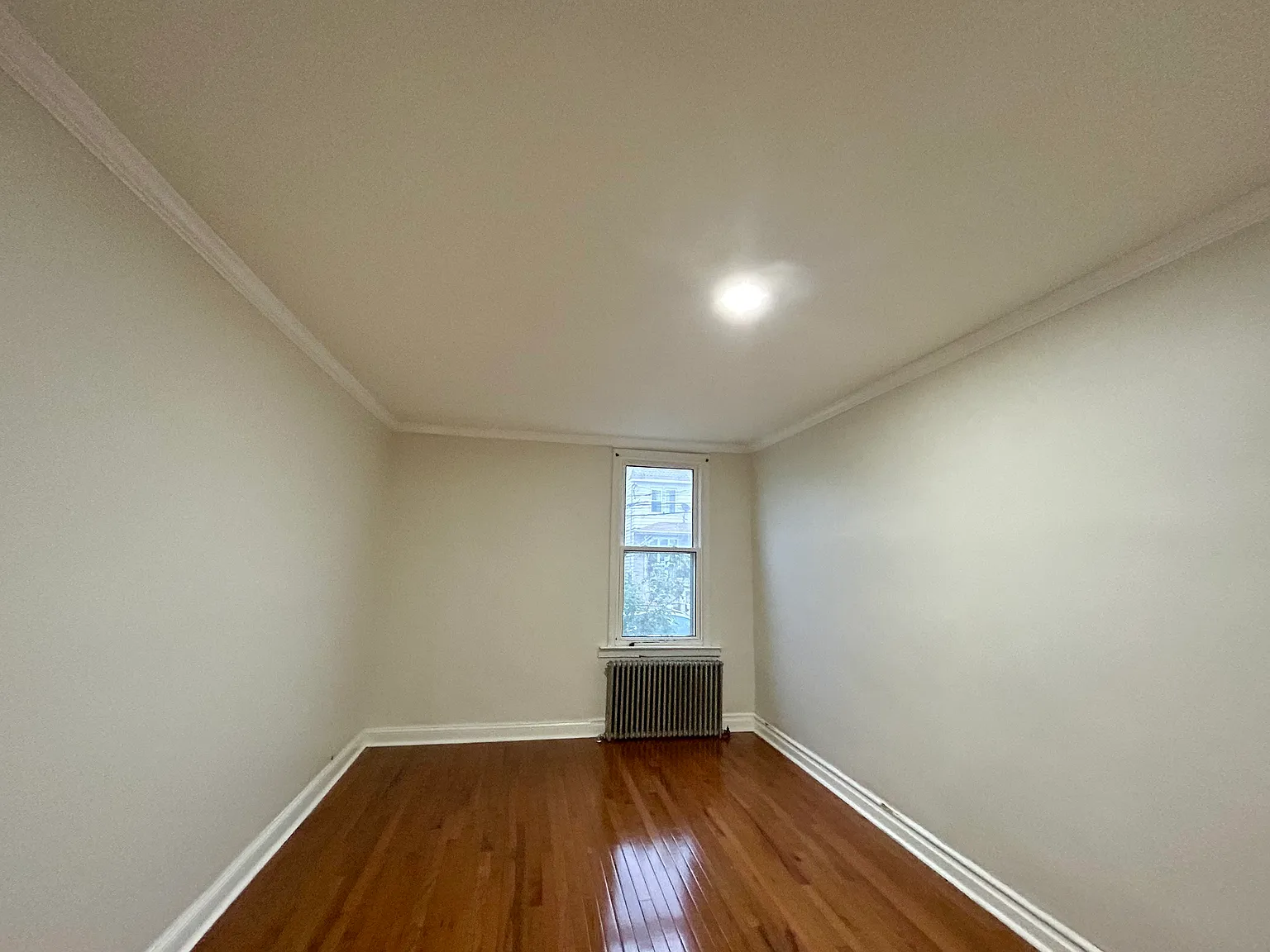 2 bed, 1900 sqft, $2,150 — Photo 3