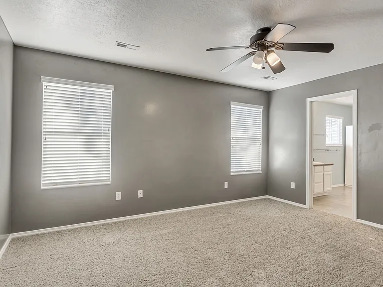 362 S 1230 W — Photo 10