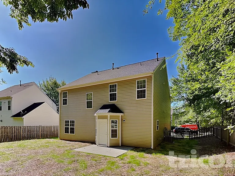 2303 Cilantro Way — Photo 15