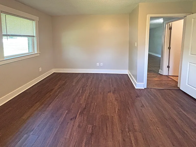 South Asheville Commons — Photo 27