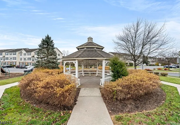 274 Windmill Ct — Photo 15