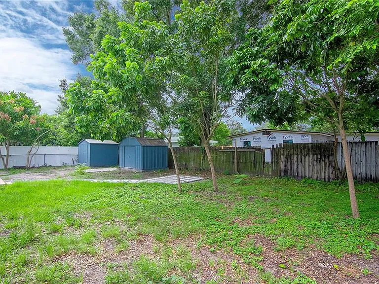 3708 W Tyson Ave — Photo 31