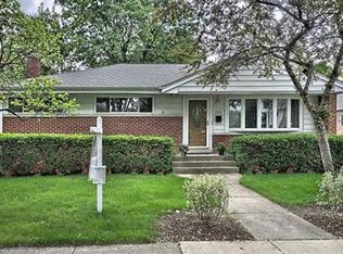 201 N Yale Ave, Arlington Heights, IL 60005