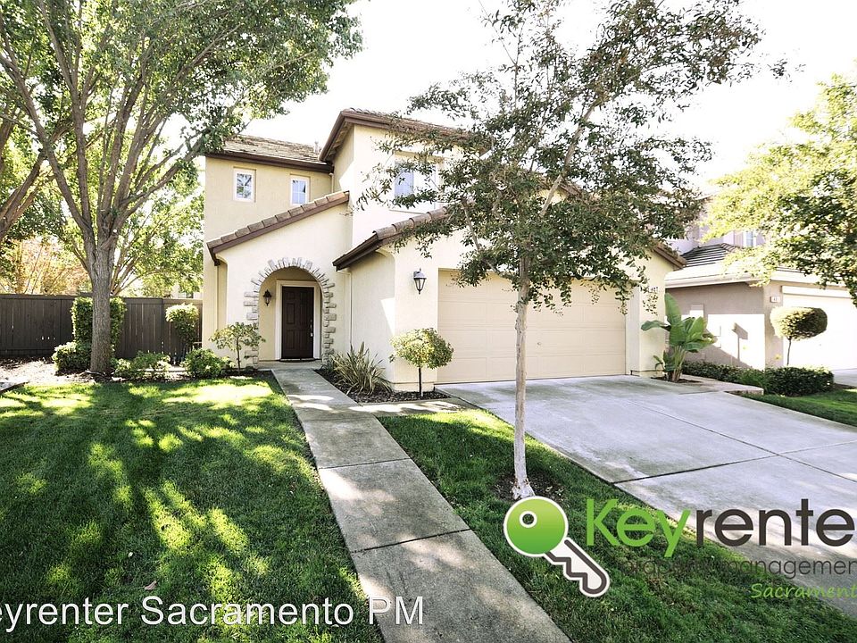 1st image of 471 Anjou Cir