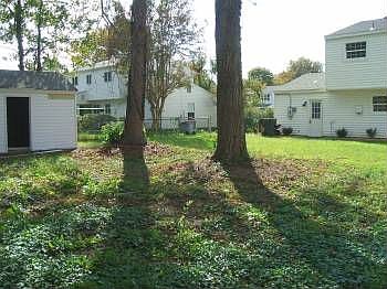 2nd image of 716 Allendale Dr
