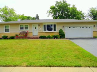 4302 Linden Ln, Rolling Meadows, IL 60008