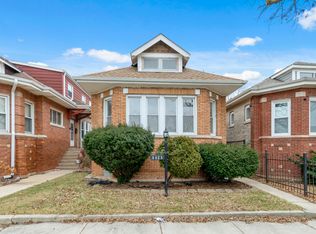 8423 S Hermitage Ave, Chicago, IL
