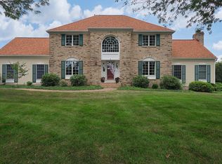 3 Marshall Dr, Flemington, NJ 08822