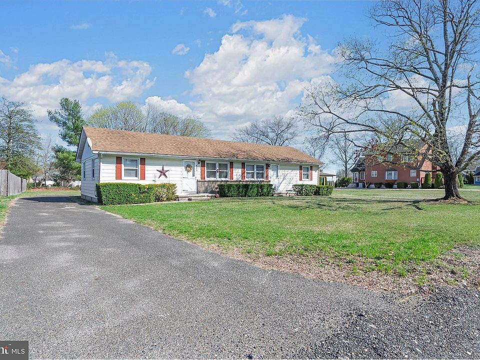 1st image of 445 Highland Ave