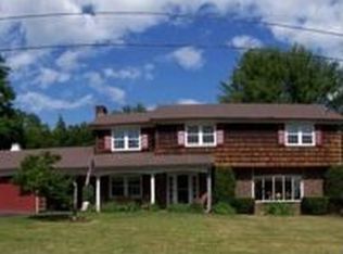 40 Delcliffe Ln, Lewiston, ME 04240