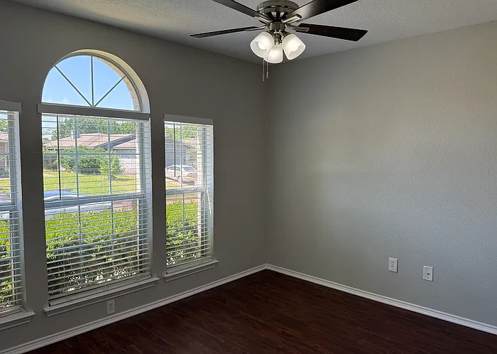 10239 Blackjack Oaks Dr — Photo 10