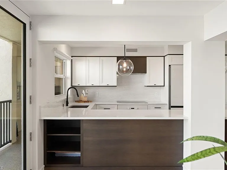 3500 Gulf Shore Blvd N #406 — Photo 17